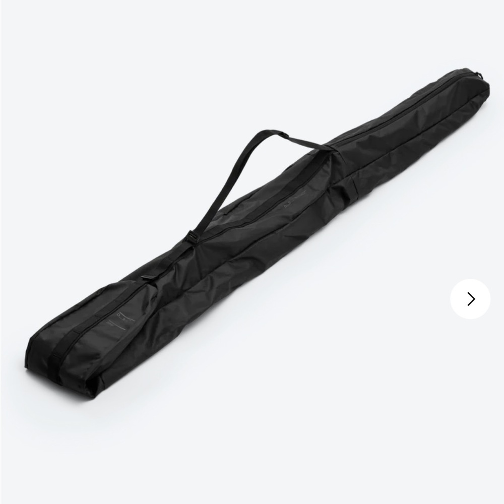 d_b_ luggage Ski Bag with Shoulder Strap NWOT